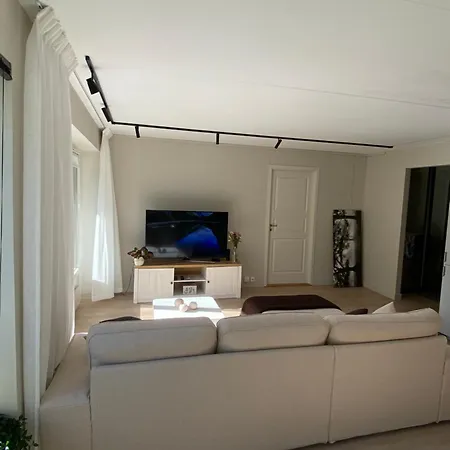 アパート Ons - Modern And Apartment, 10 Min Walk To Center *
